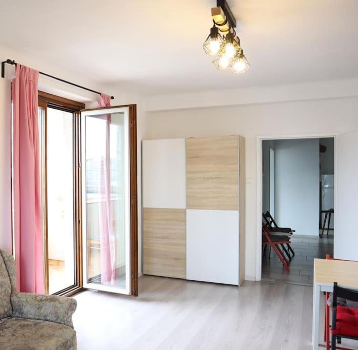 Nr 1 Apartment With 2 Balconies 3 Bedrooms Near Main Train Station Viena Exterior foto